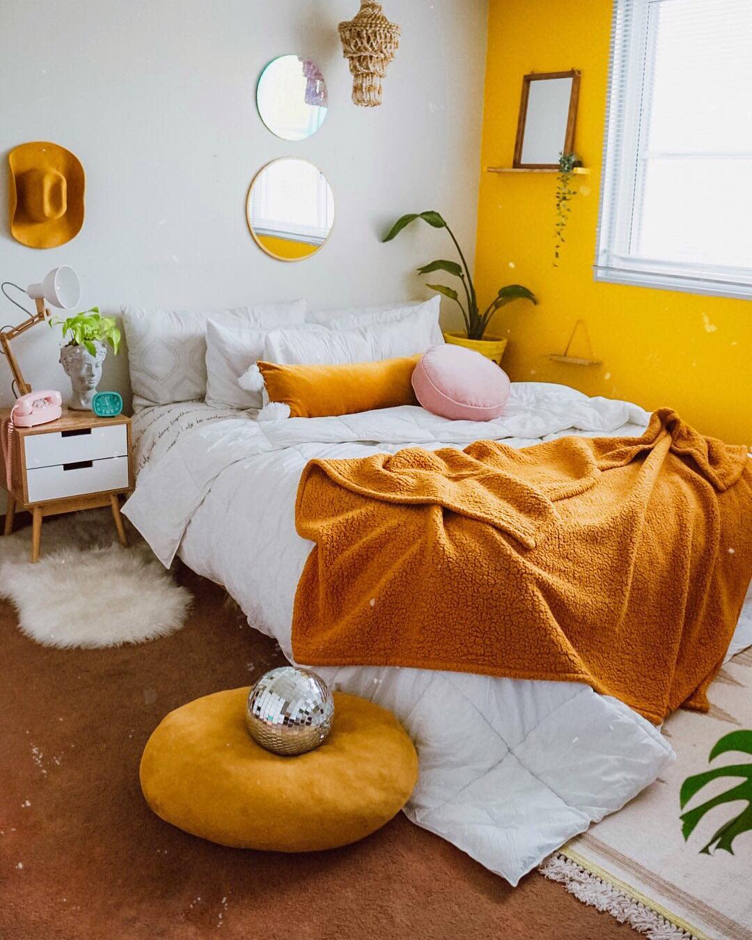 bedroom-aesthetic-room-ideas-nia_renteria