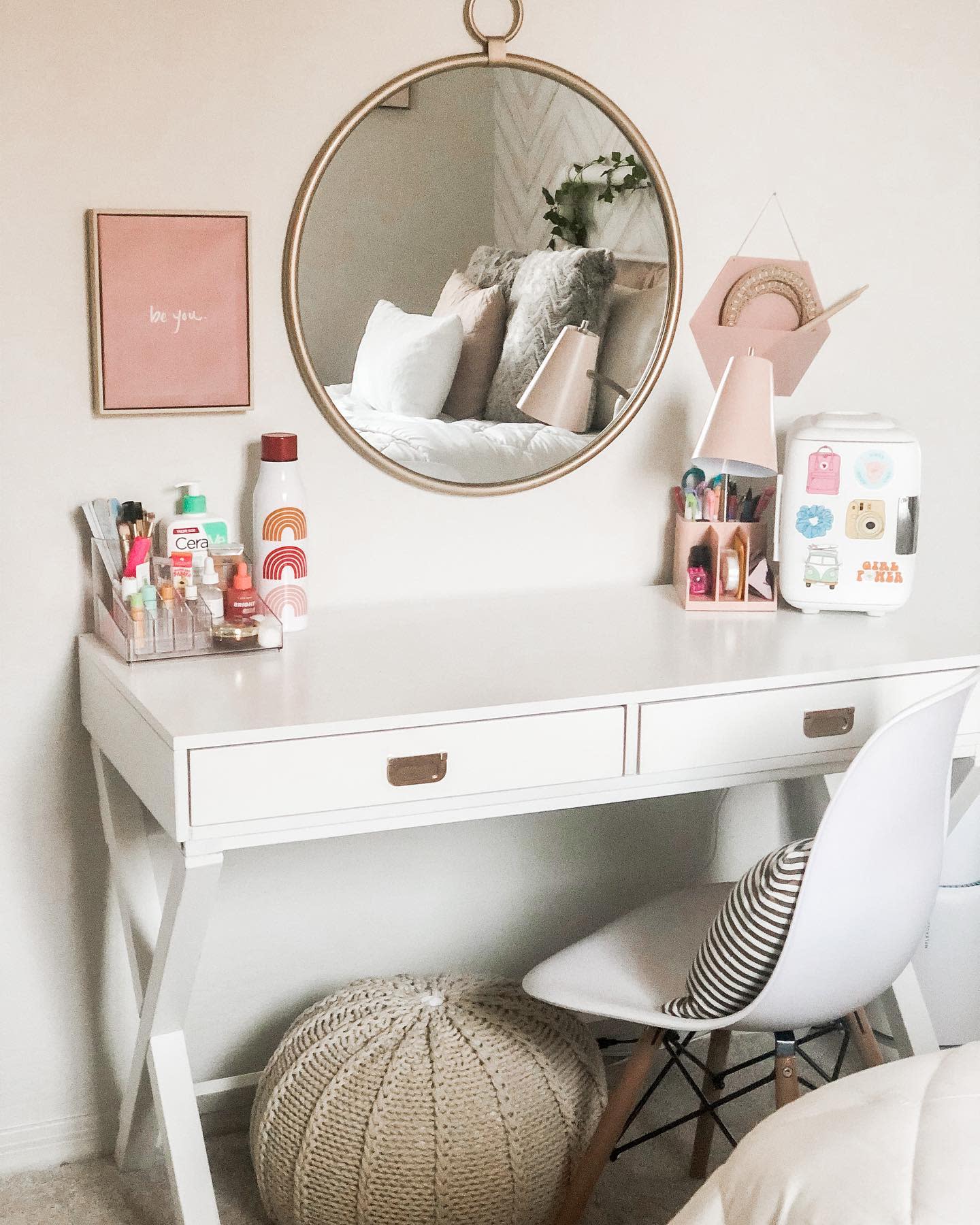 round wall vanity mirror