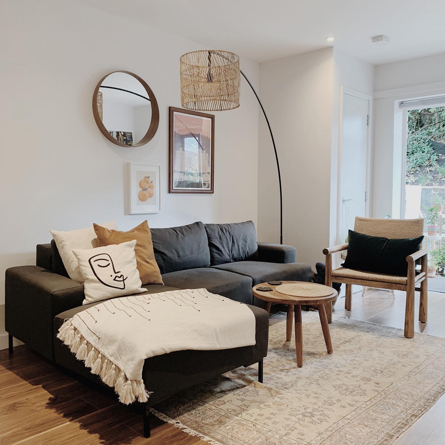 livingroom-aesthetic-room-ideas-rc_at_home