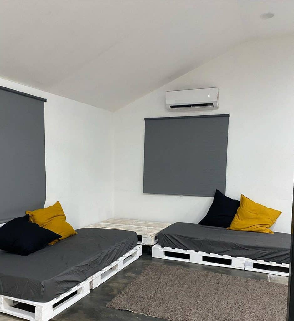 9 Creative DIY Pallet Furniture Ideas That are Easy to Make