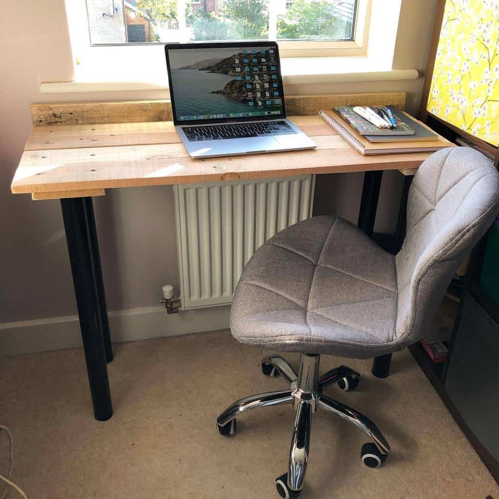 Desk pallet furniture ideas