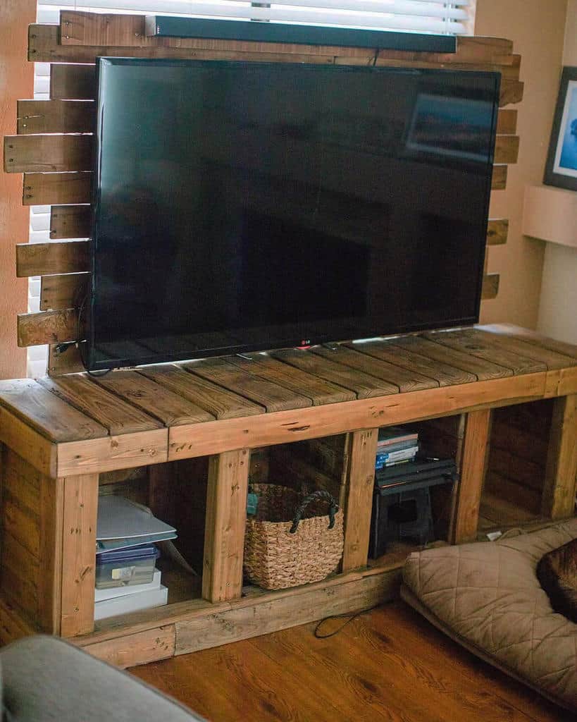 TV stand pallet furniture ideas 