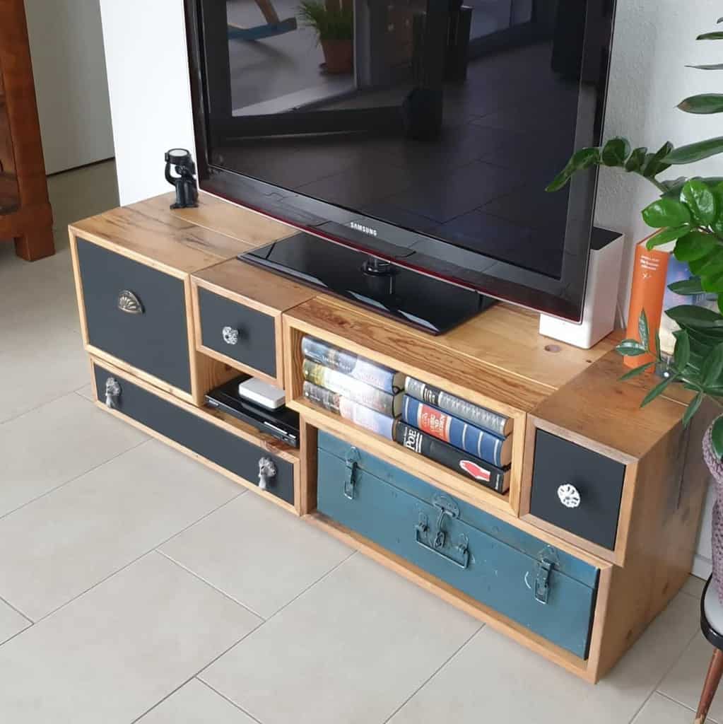 TV stand pallet furniture ideas 