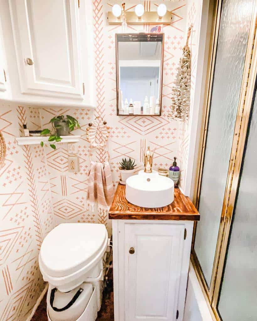 Cabinet over the toilet storage ideas 