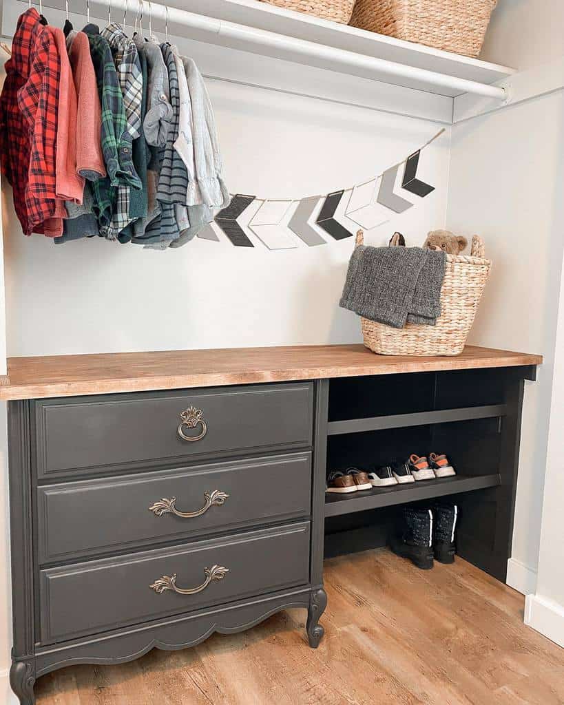 Dresser with shelves