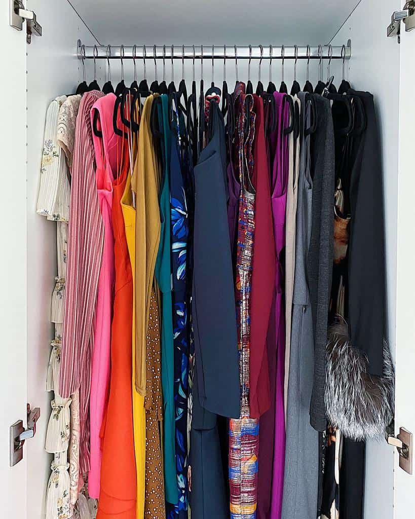 Clothes storage with identical hanger