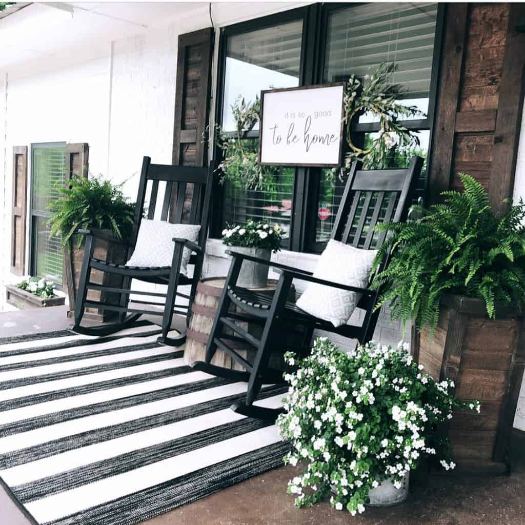 Front porch with classic rocking chairs 