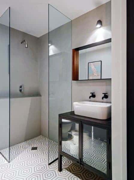 Glass partition doorless walk in shower 