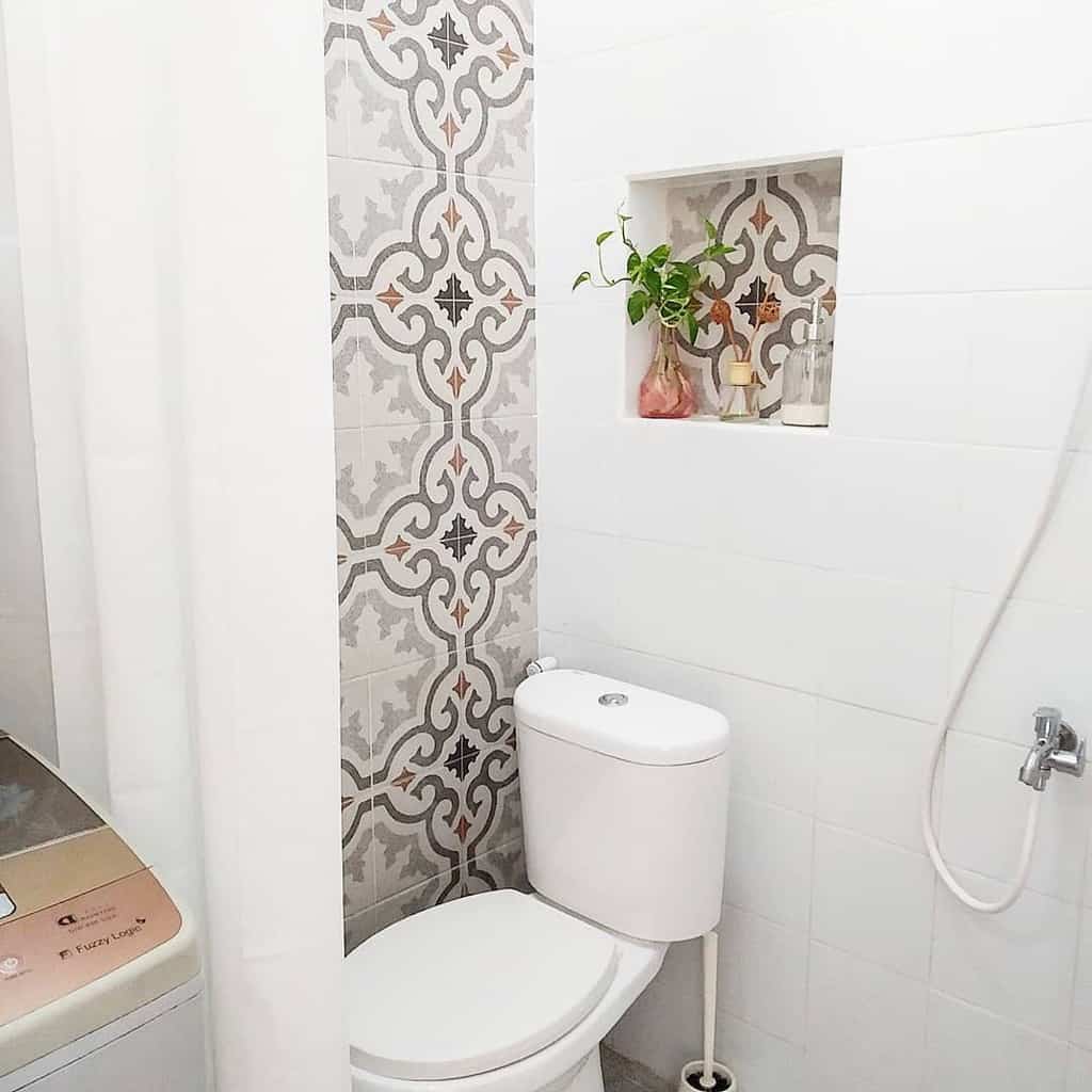 Niche over the toilet storage ideas 