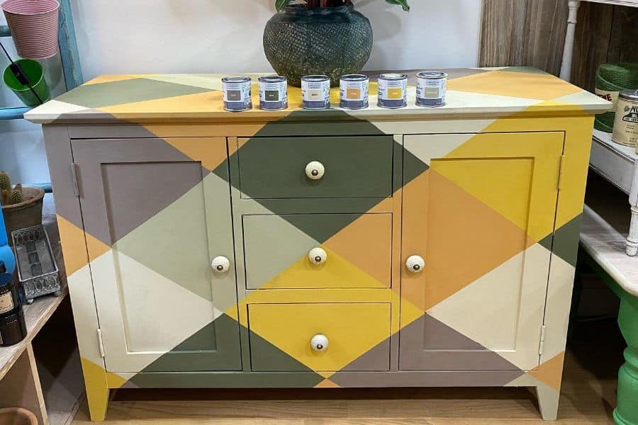 17 Chalk Paint Furniture Ideas