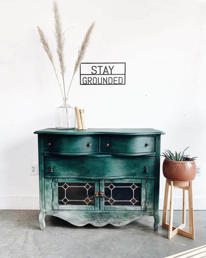 14 Chalk Paint Furniture Ideas