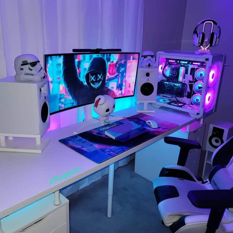 11 Inspiring Gaming Desk Ideas in 2024 [with Images]