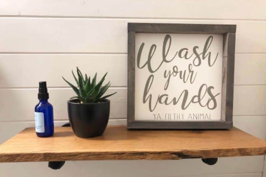 10 DIY Wood Sign Ideas for Your Home