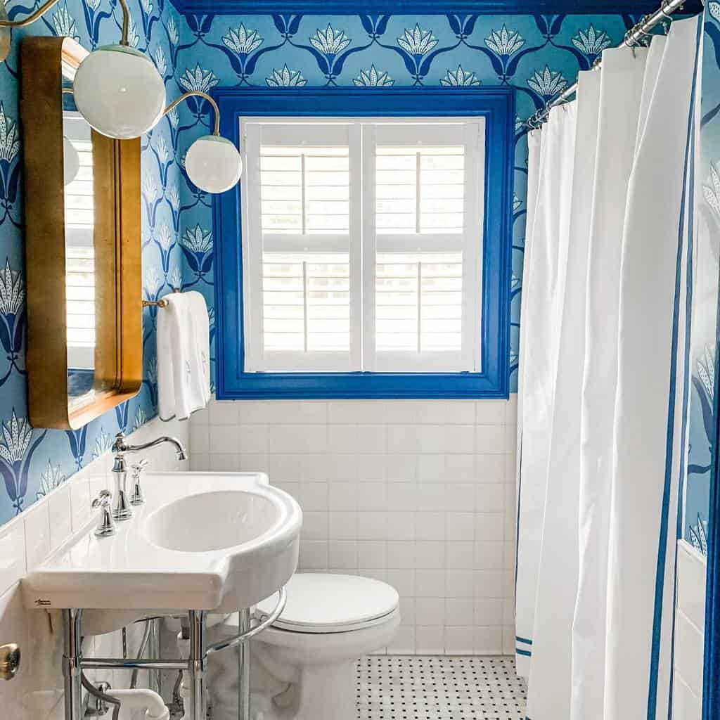 11 Small Bathroom Paint Color Ideas
