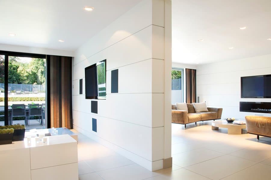 wall foyer design ideas in an open living room