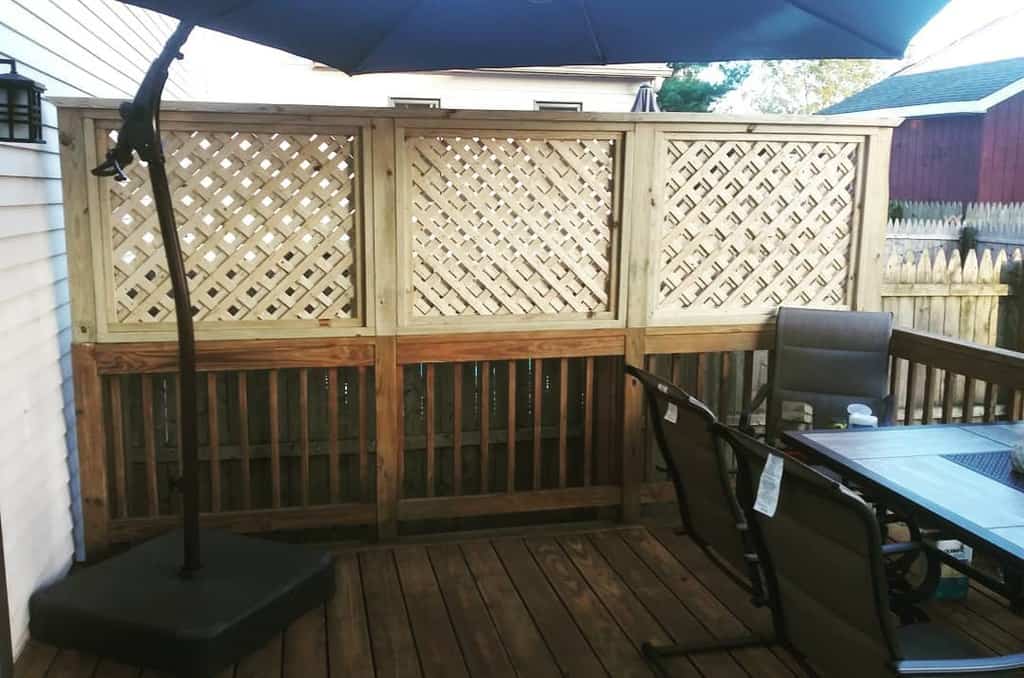 Outdoor Privacy Screen for Deck