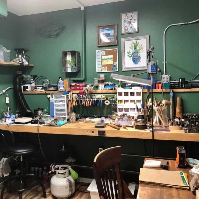 24 Workbench Ideas for Your Workspace - Trendey