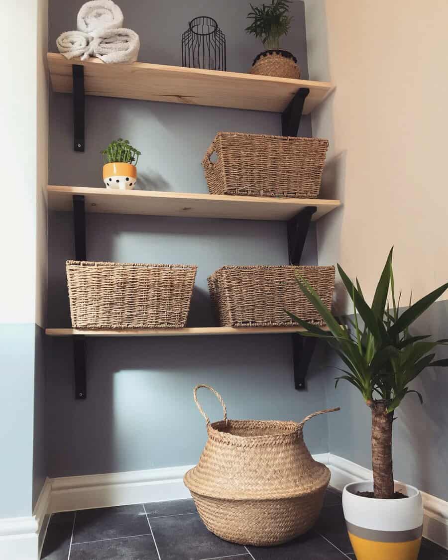 Basket storage