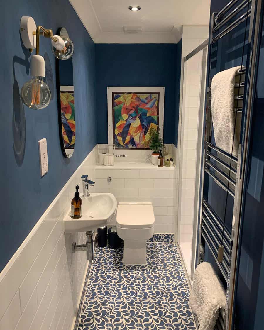 Small apartment bathroom