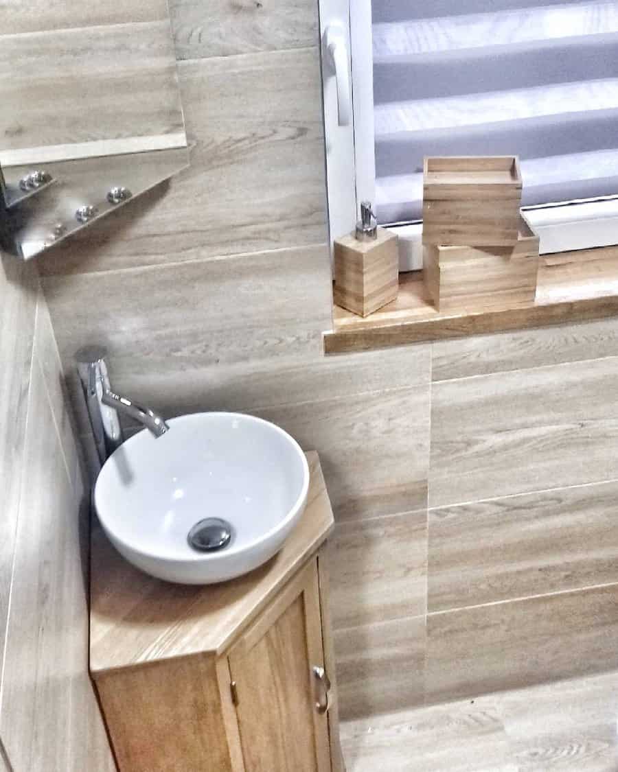 Micro corner vanity sink