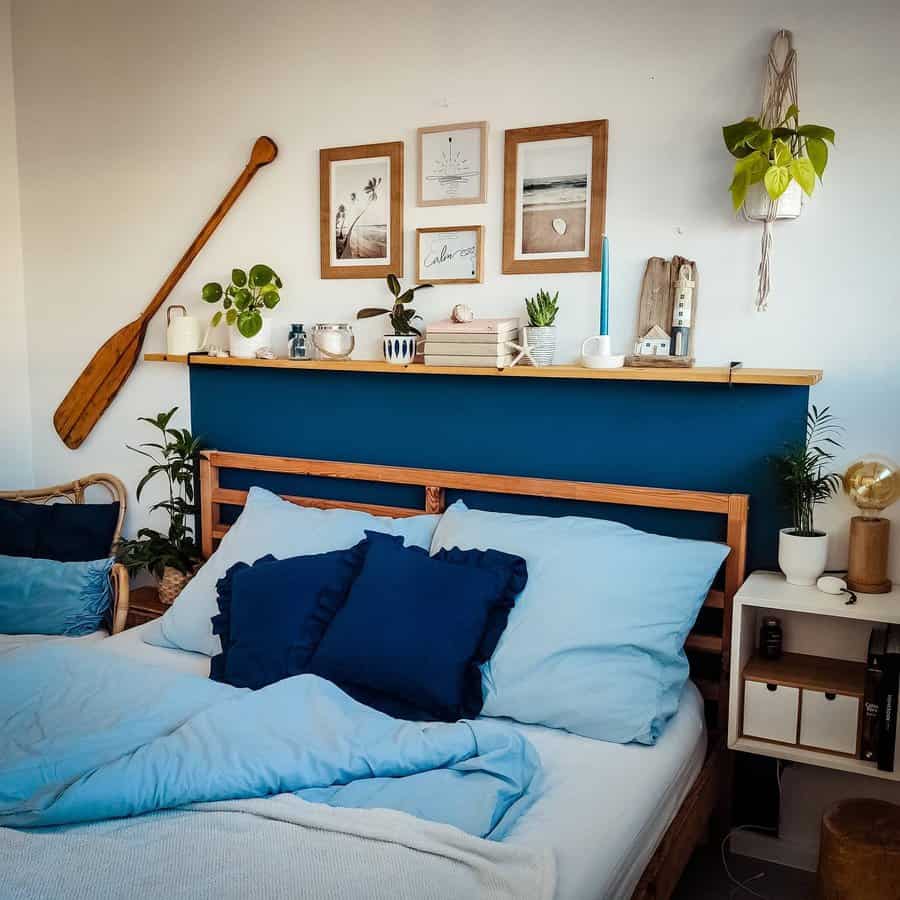 Bedroom coastal decor