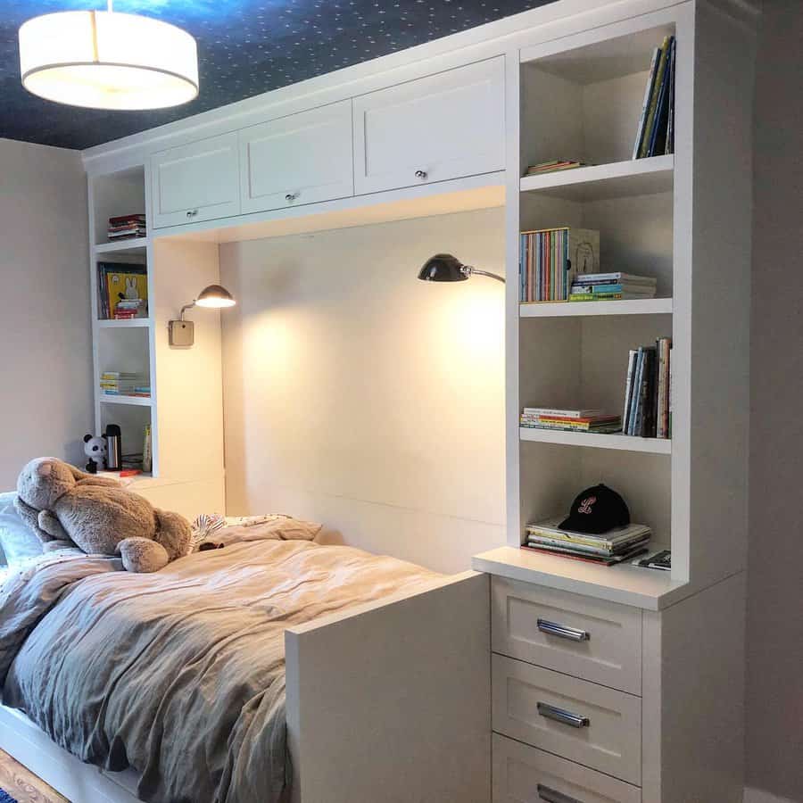 Bed with built in shelves 