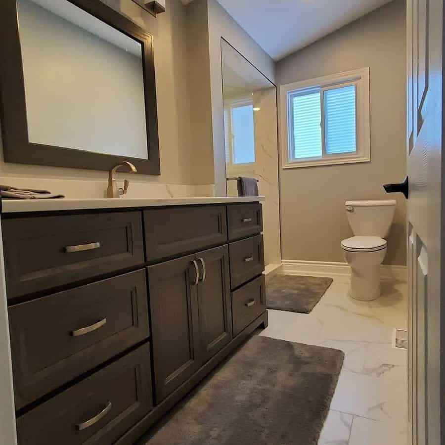 beige bathroom paint