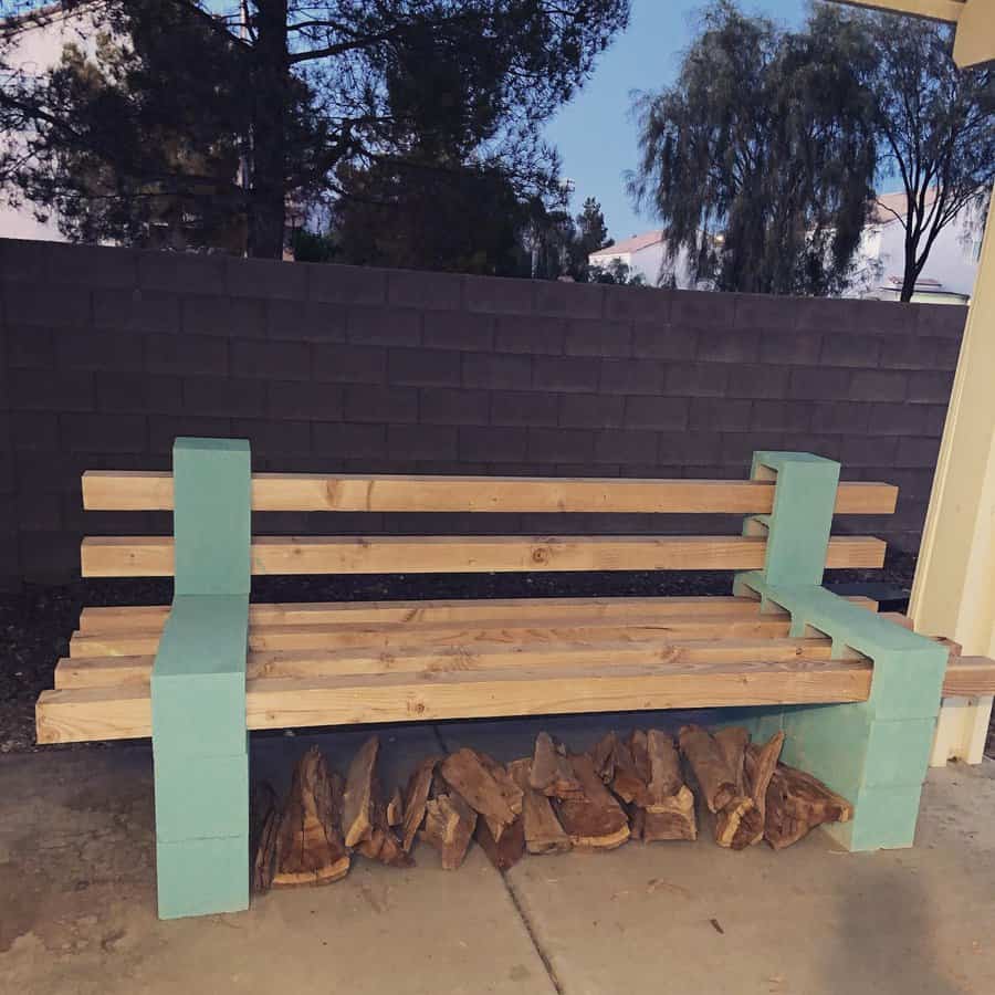 DIY cinder block bench 