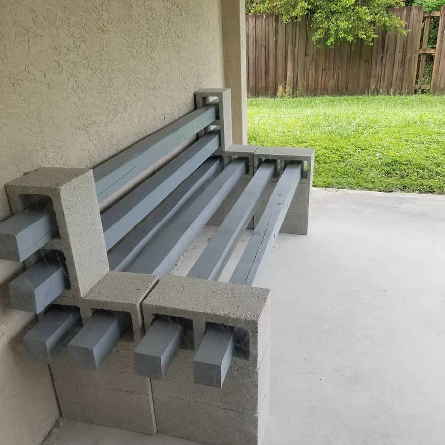 DIY Cinder Block Bench 