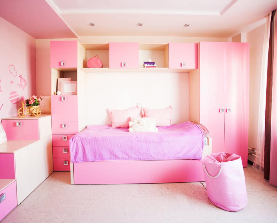 Pink closet and shelves 