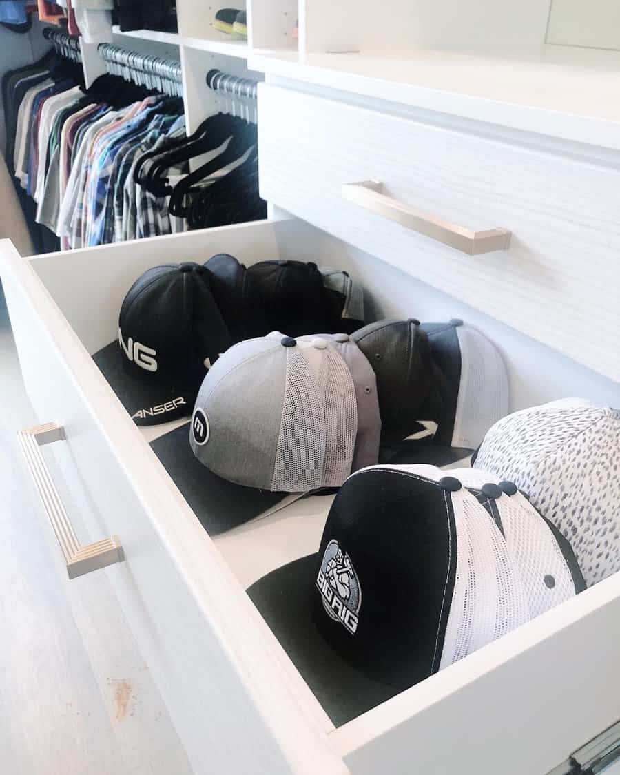 Hat drawer 