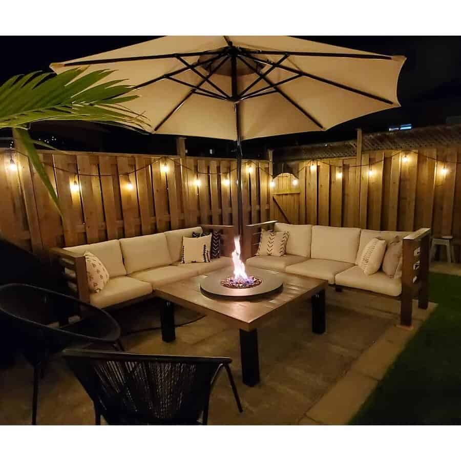 Patio umbrella