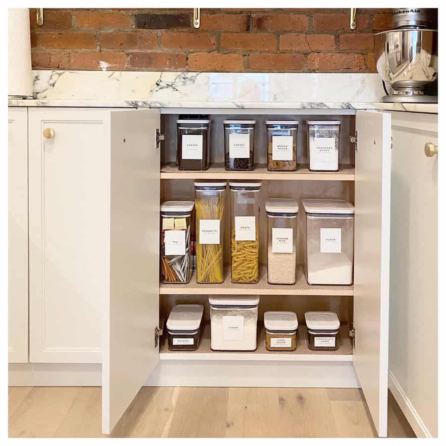 pantry organizers with labels