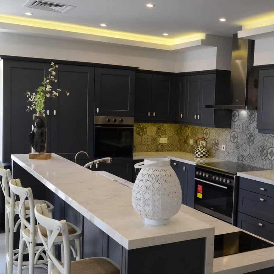 modern kitchen with decorative backsplash