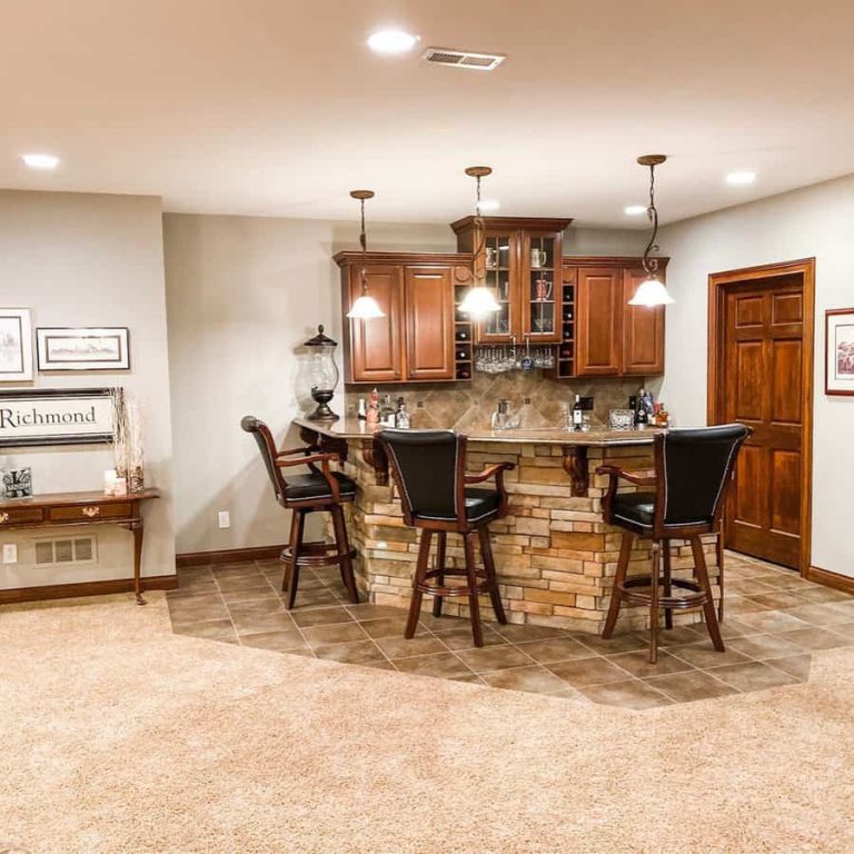11 Basement Bar Ideas for Your Home Entertainment