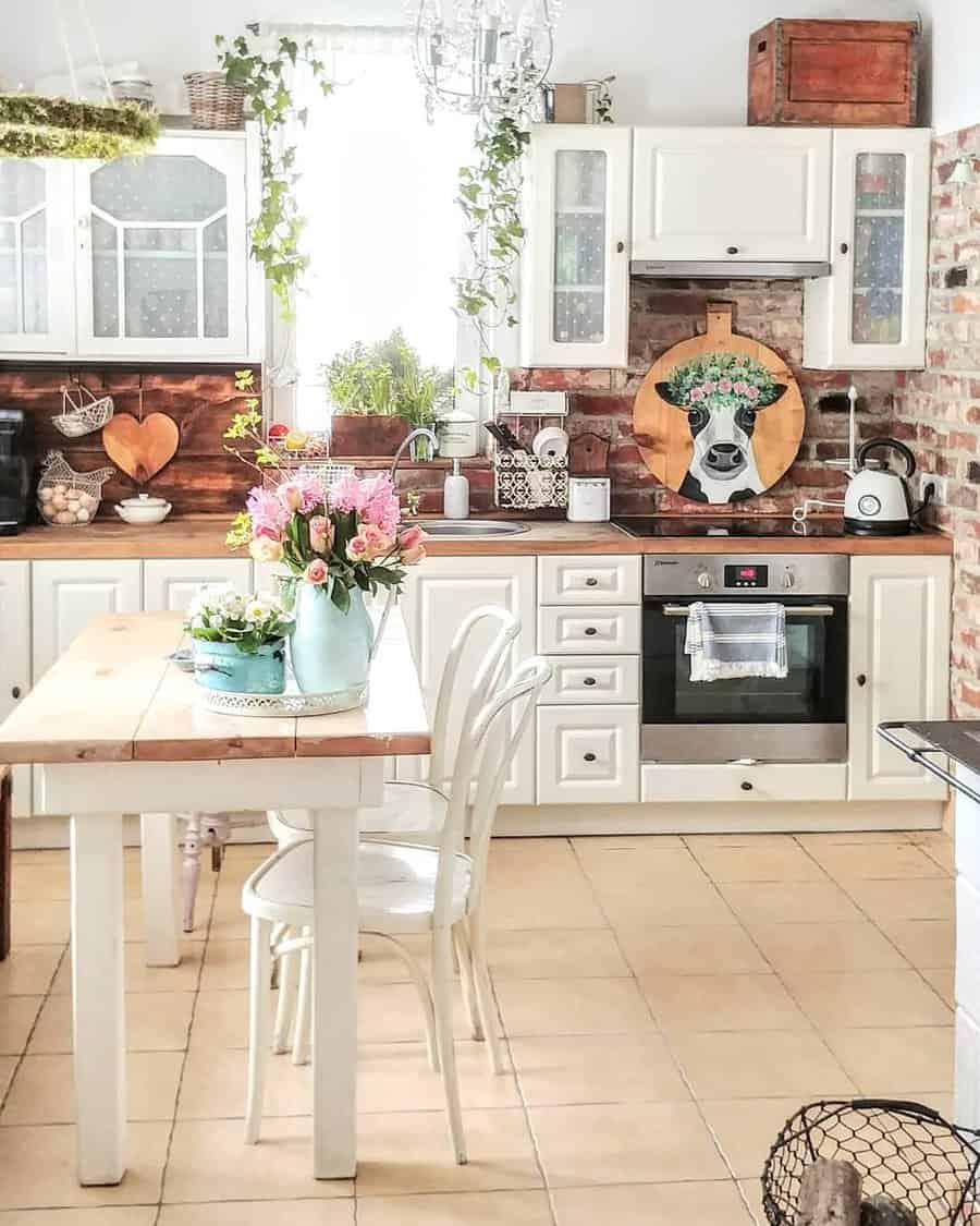 Shabby chic rustic kitchen