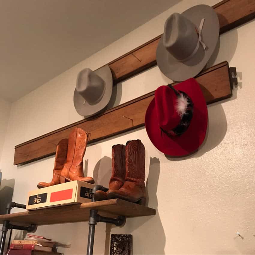 simple cowboy hat rack