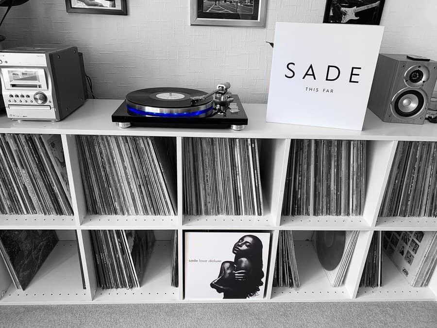 Monochrome setup with turntable and vinyl records