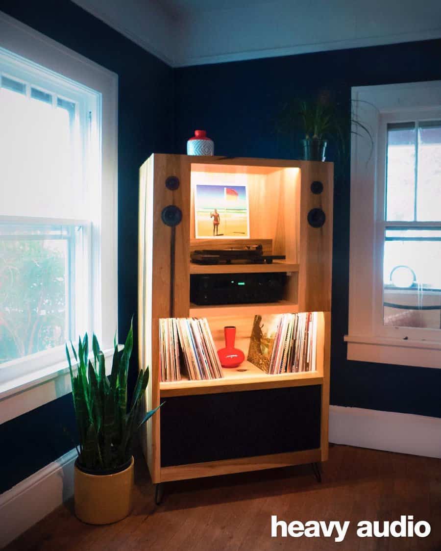 Warm lit corner with audio system and vinyls