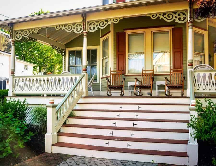 Lacework porch railing