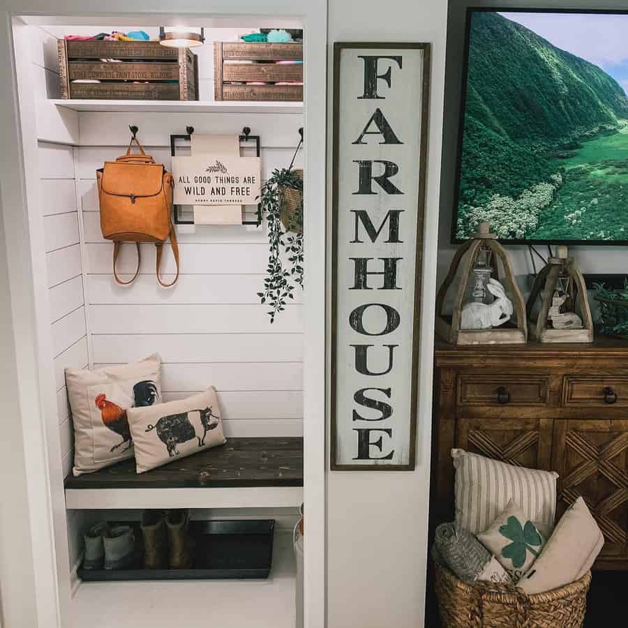 DIY mudroom storage ideas