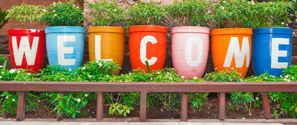 DIY welcome signs