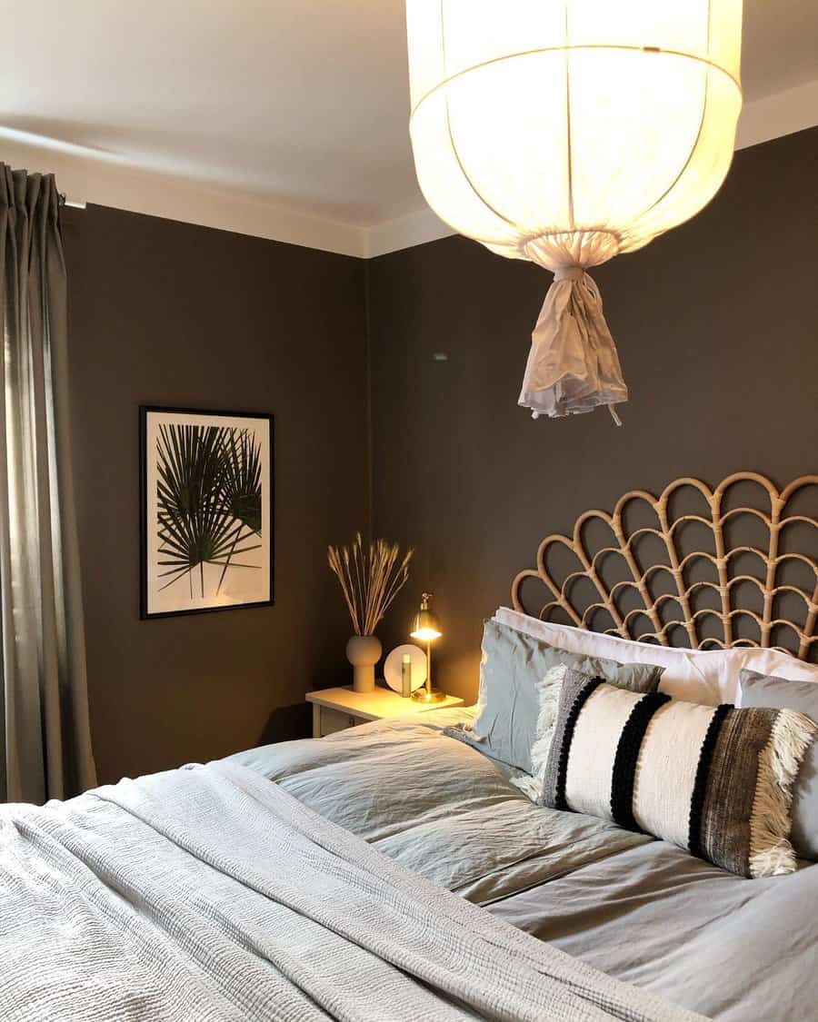 Dark Boho Bedroom Ideas sandut 1