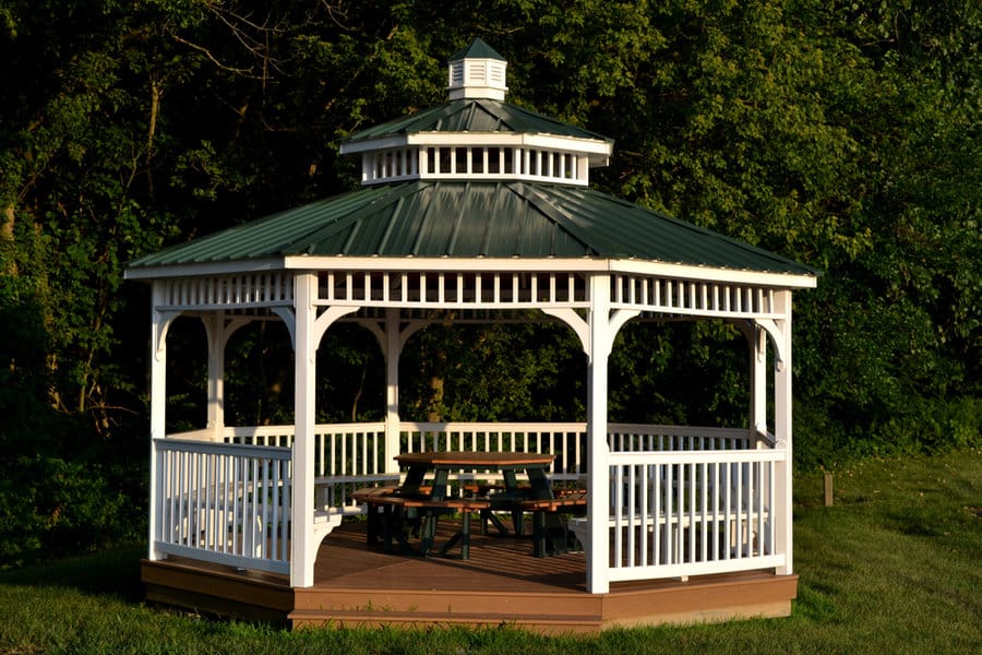 Round gazebo