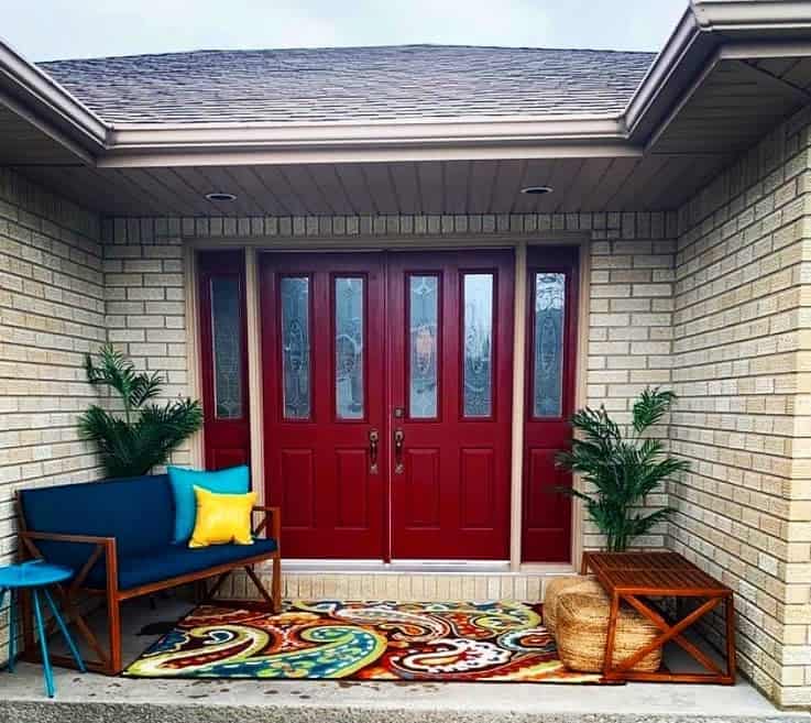 Porch with brick walls