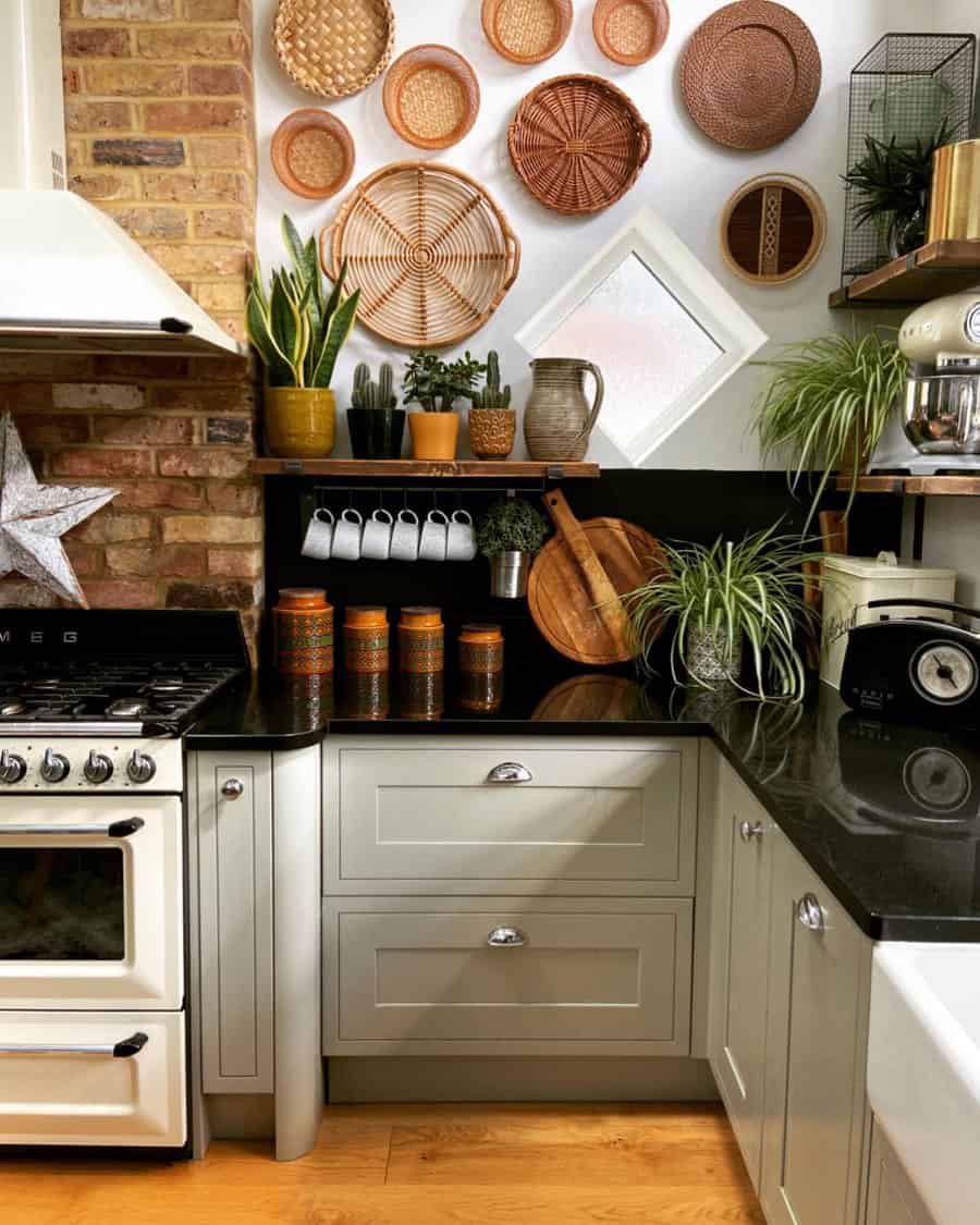 Rustic kitchen with vertical decor