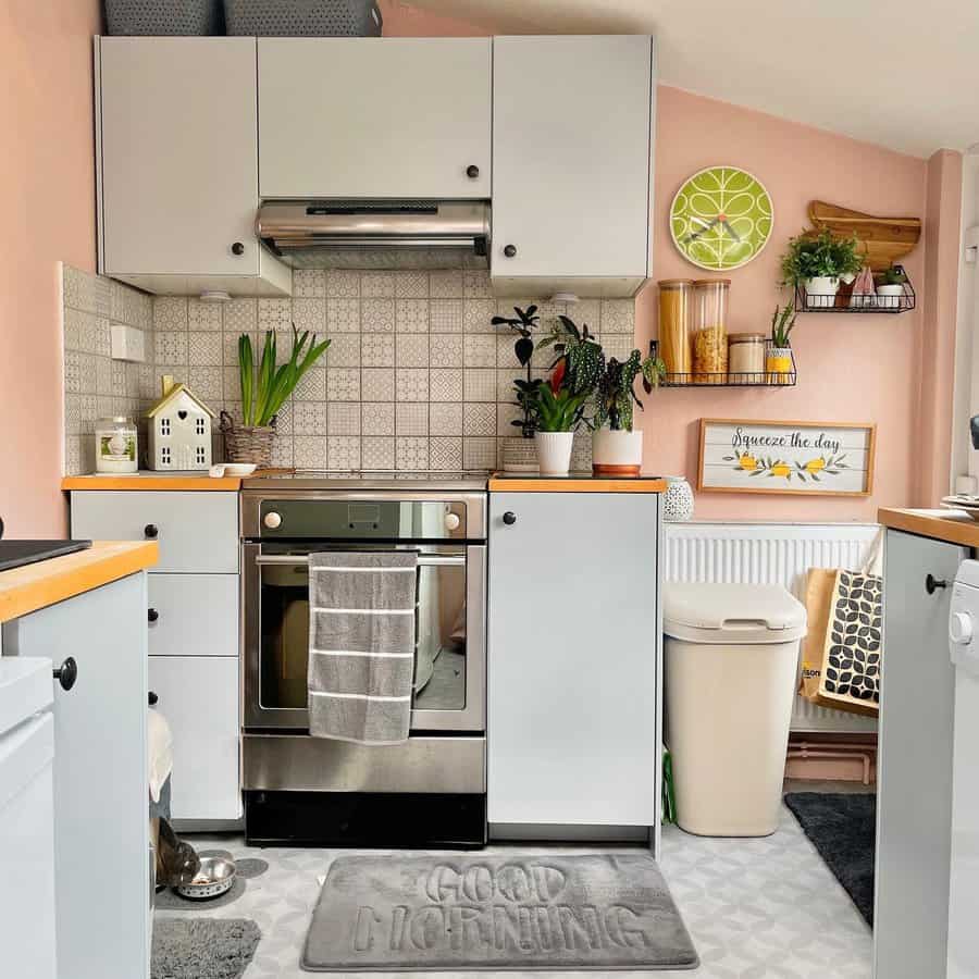 decorative backsplash 