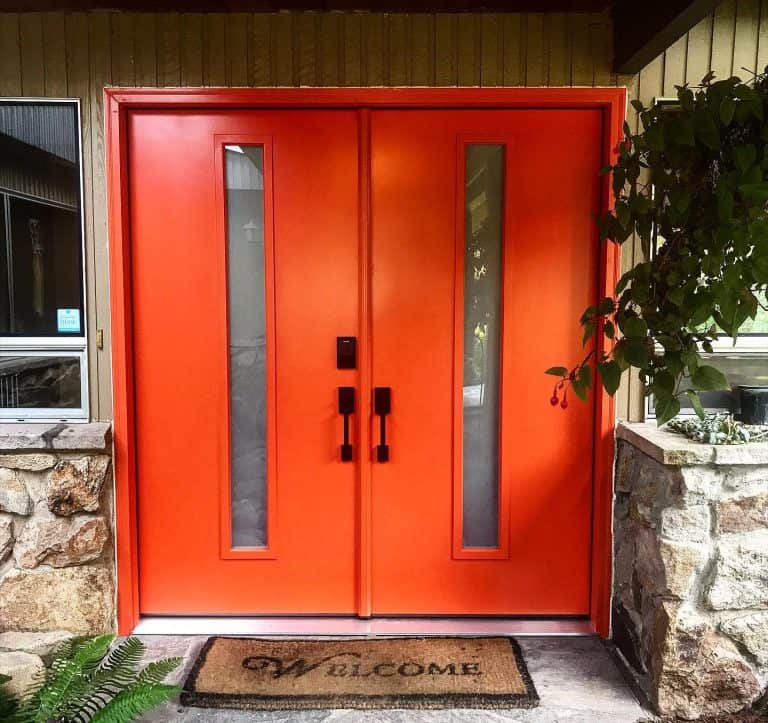 16 Inviting Colors to Paint a Front Door