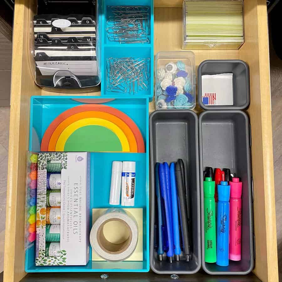 Drawer dividers