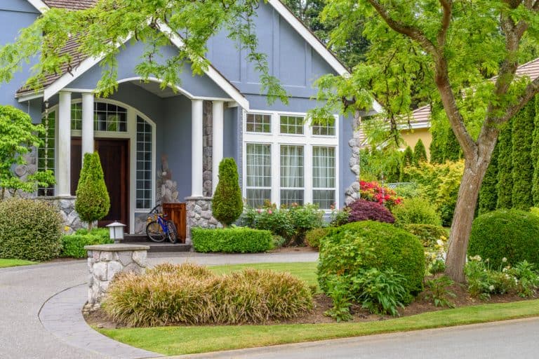 The Top 79 Landscaping Ideas For The Front Of The House - Trendey